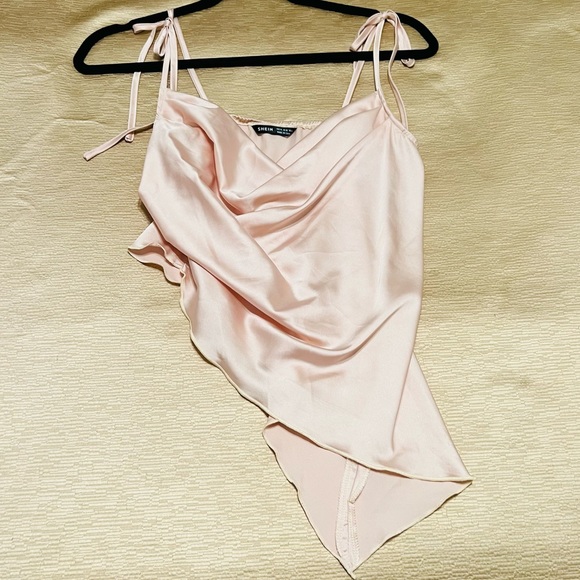 Shein creamy satin asymmetrical tank top - Picture 2 of 5
